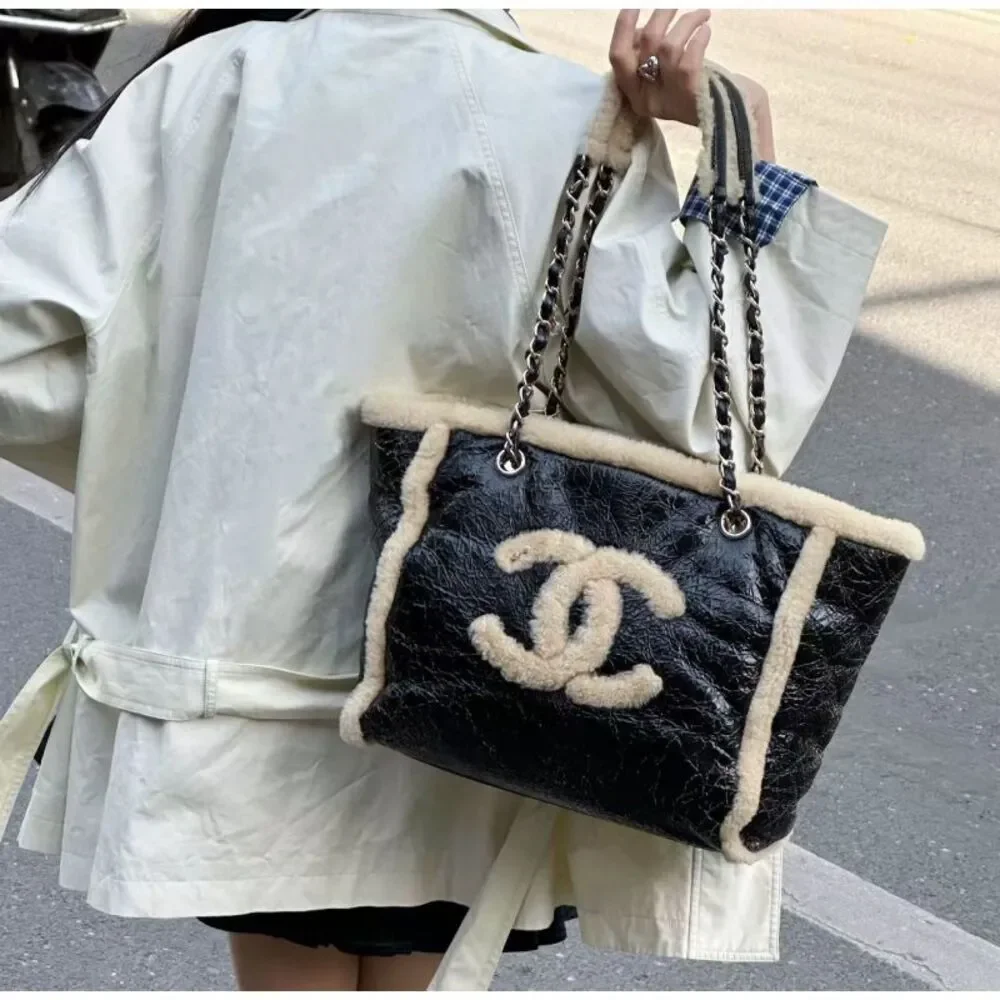 Chanel Women Pre-Loved Bag Very Good Condition